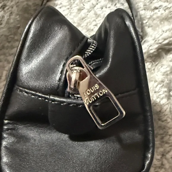 Versace Italy shield?️gradiant bling-bling+LV Paris multi-logo bag?? Versace Belt Bag Black Travel Pouch Fanny Pack Crossbody  main image 3
